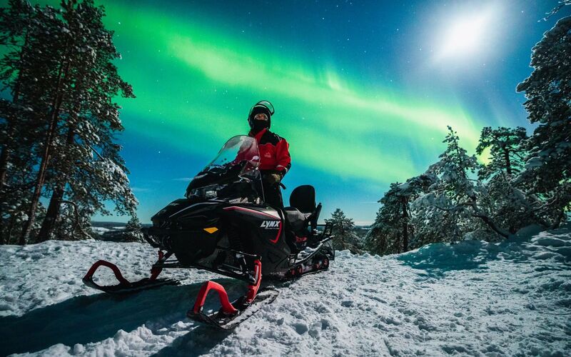雪地摩托极光之旅