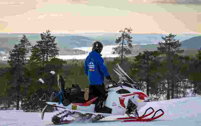 Rider's dream snowmobile safari